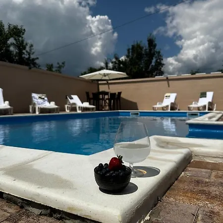 Mercurii - Private Heated Pool 塞拉耶佛